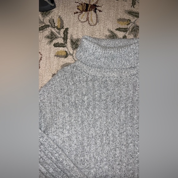 Sweater bundle - Picture 6 of 7